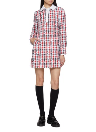 模特儿示范图 - 点击放大 - THOM BROWNE - Round Collar Gingham Tweed Shift Dress
