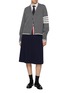 模特儿示范图 - 点击放大 - THOM BROWNE - Pleated Striped Wool Blend Midi Skirt