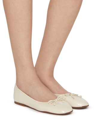 模特儿示范图 - 点击放大 - SAM EDELMAN - ALIE 皮革平底鞋