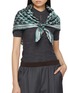 模特儿示范图 - 点击放大 - PRADA - Pattern Printed Square Silk Scarf