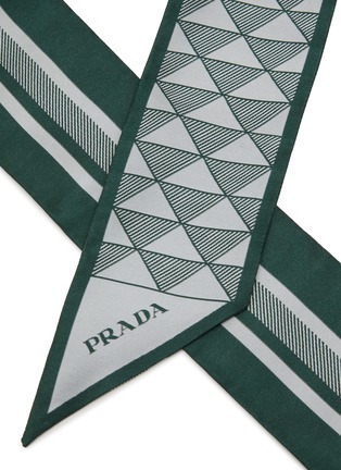 细节 - 点击放大 - PRADA - Pattern Printed Silk Scarf