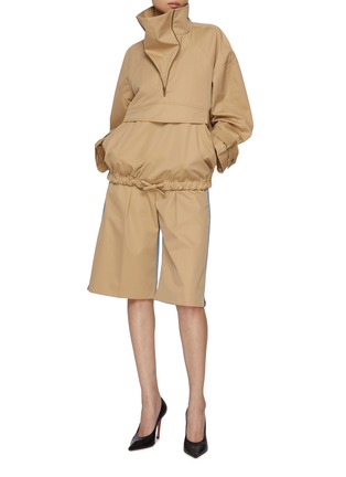 模特儿示范图 - 点击放大 - BETTTER - Half Zip Cotton Anorak