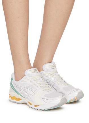 模特儿示范图 - 点击放大 - ASICS - Gel-Kayano 14 Women's Sneakers