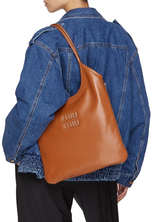 模特儿示范图 - 点击放大 - MIU MIU - Ivy Leather Tote Bag