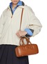 模特儿示范图 - 点击放大 - MIU MIU - Large Arcadie Leather Bag
