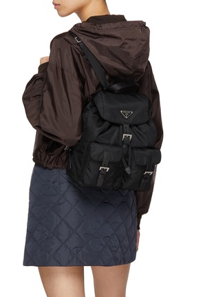模特儿示范图 - 点击放大 - PRADA - Re-Nylon Twin Pocket Backpack