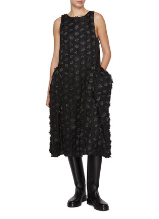 模特儿示范图 - 点击放大 - EPINGLER - 3D Flower Midi Dress