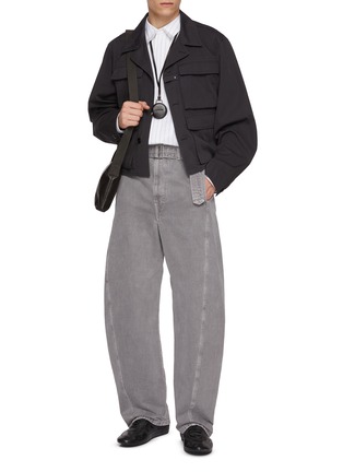 模特儿示范图 - 点击放大 - LEMAIRE - Garment Dyed Short Cotton Twill Utility Jacket