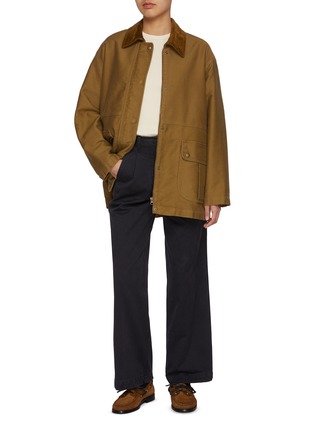 模特儿示范图 - 点击放大 - NOTHING WRITTEN - Gato Pleated Front Cotton Tuck Pants