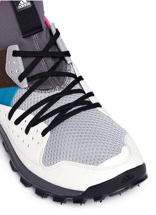 细节 - 点击放大 - ADIDAS X KOLOR - Response Trail拼色设计运动鞋
