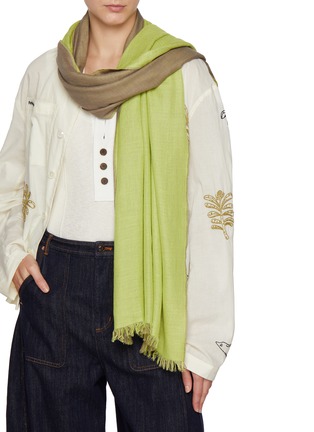 模特儿示范图 - 点击放大 - JOVENS - Bi-color Cashmere Shawl Scarf