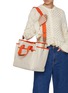 正面 -点击放大 - L/UNIFORM - The Canvas Tool Bag N°3