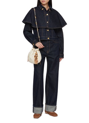 模特儿示范图 - 点击放大 - ULLA JOHNSON - The Genevieve High Rise Denim Jeans