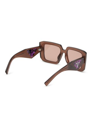 模特儿示范图 - 点击放大 - PRADA - Translucent Square Acetate Sunglasses