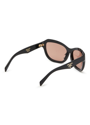 模特儿示范图 - 点击放大 - PRADA - Acetate Butterfly Sunglasses