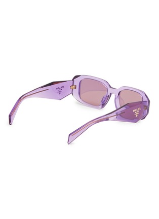 模特儿示范图 - 点击放大 - PRADA - Transparent Rectangula Acetate Sunglasses