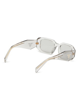 模特儿示范图 - 点击放大 - PRADA - Transparent Rectangula Acetate Sunglasses