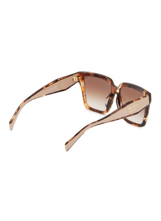 模特儿示范图 - 点击放大 - PRADA - Tortoise Acetate Square Sunglasses