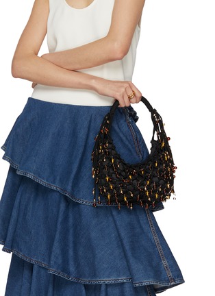 模特儿示范图 - 点击放大 - ROSANTICA - Nod Crystal Embellished Satin Hobo Bag