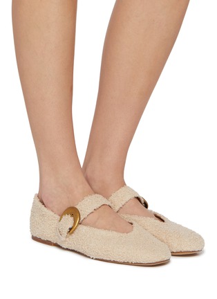 模特儿示范图 - 点击放大 - CIRCUS BY SAM EDELMAN - Bella Shearling Mary Jane Flats