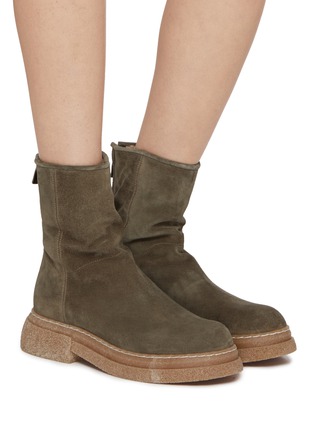 模特儿示范图 - 点击放大 - ALBERTO FASCIANI - Gill Suede Ankle Boots