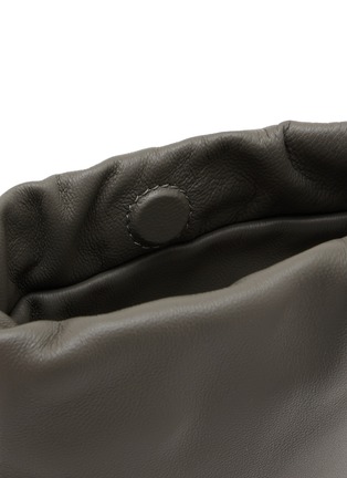 细节 - 点击放大 - EQUIL - Busan Leather Bag