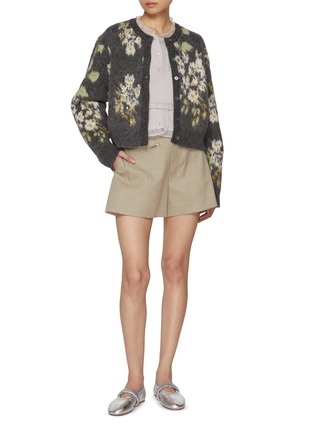 模特儿示范图 - 点击放大 - ATELIER EDITION - Flower Motif Knit Cardigan