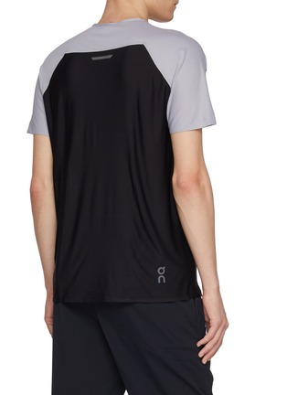 背面 - 点击放大 - ON - Performance T-Shirt
