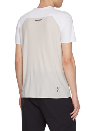 背面 - 点击放大 - ON - Performance T-Shirt