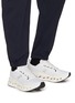模特儿示范图 - 点击放大 - ON - Cloudsurfer Max Low Top Men's Sneakers