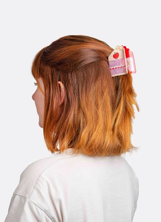 细节 –点击放大 - EAT MY SOCKS - Cake Hair Claw