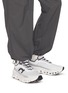 模特儿示范图 - 点击放大 - ON - Cloudmonster Low Top Men's Sneakers