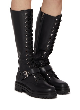 模特儿示范图 - 点击放大 - GIANVITO ROSSI - MILES 绑带高筒靴