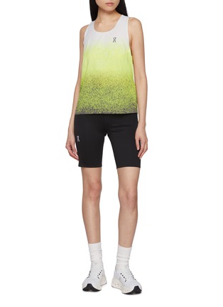 模特儿示范图 - 点击放大 - ON - Pleated Back Race Singlet Tank