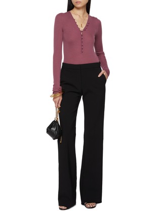 模特儿示范图 - 点击放大 - CHLOÉ - Merino Wool Knit Henley Top