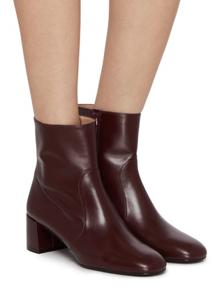 模特儿示范图 - 点击放大 - STUART WEITZMAN - Maeve 50 Leather Ankle Boots