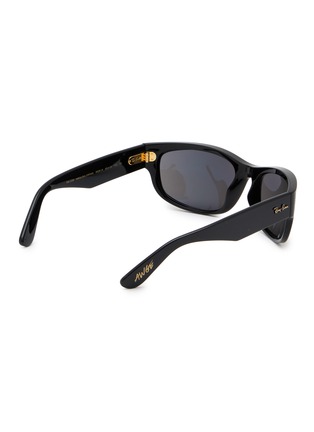 模特儿示范图 - 点击放大 - RAY-BAN - Black Out Acetate Pillow Sunglasses