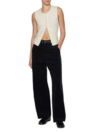 模特儿示范图 - 点击放大 - BARENA - Straight Leg Corduroy Pants