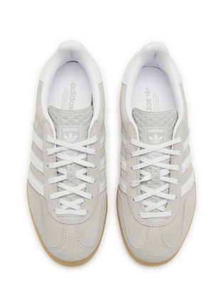 模特儿示范图 - 点击放大 - ADIDAS - 女款 GAZELLE INDOOR W 绒面皮运动鞋