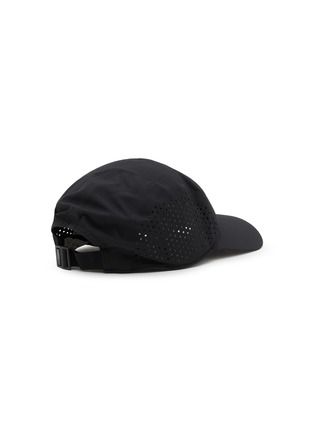 模特儿示范图 - 点击放大 - ON RUNNING ACCESSORIES - Lightweight Cotton Baseball Cap