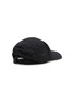 模特儿示范图 - 点击放大 - ON RUNNING ACCESSORIES - Lightweight Cotton Baseball Cap