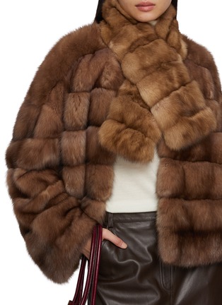 模特儿示范图 - 点击放大 - CHEVITE - Sable Fur Muffler Scarf