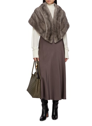 模特儿示范图 - 点击放大 - CHEVITE - Mink Fur Cape