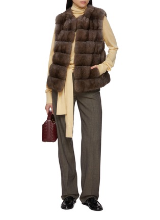 模特儿示范图 - 点击放大 - CHEVITE - Round Neck Sable Fur Vest