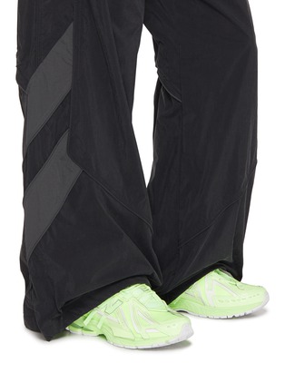 模特儿示范图 - 点击放大 - NEW BALANCE - 1906A Men's Sneakers
