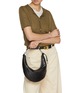 模特儿示范图 - 点击放大 - JOY GRYSON - Small Layer Leather Shoulder Bag