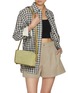模特儿示范图 - 点击放大 - JOY GRYSON - Crescent Suede Shoulder Bag