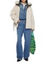 模特儿示范图 - 点击放大 - YVES SALOMON - Reversible Shearling Parka Jacket