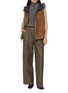 模特儿示范图 - 点击放大 - YVES SALOMON - Mink Fur Trim Technical Zip Up Gilet