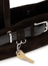 细节 - 点击放大 - OSOI - Mini Shoulder Brocle Suede Bag